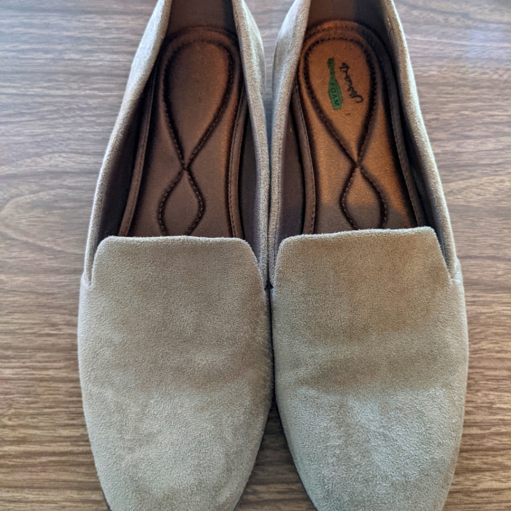 Beartraps flats size 9 1/2 M